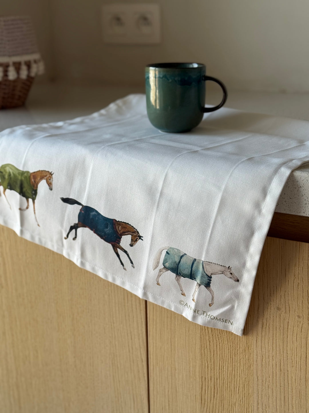 Geschirrtuch "Horses in Blankets" minimalistisch