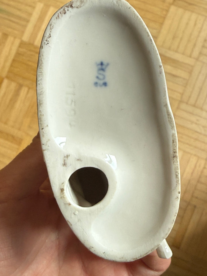 Porzellanfigur zweier spielender Pferde
